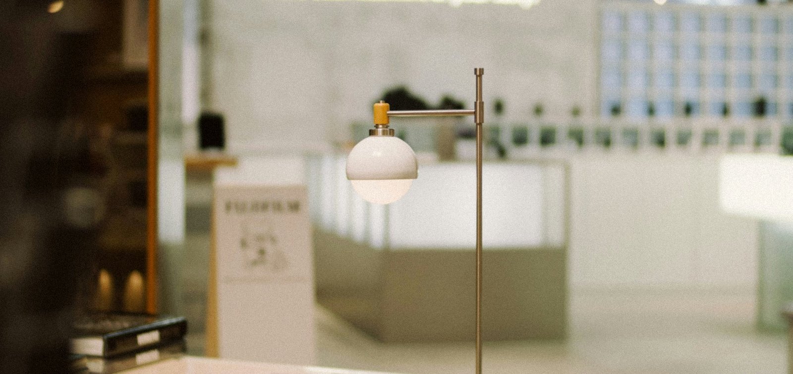 Professionally photographed clean commercial interior with transparent glass surfaces, accompanying RentHub cookie information and user choices.